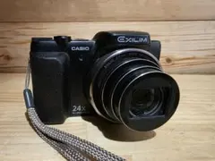 CASIO EXILIM EX-H60 レッド 24倍ズーム - メルカリ