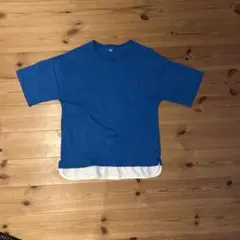 青色ポケット付きTシャツ