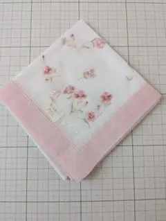 WAKO 　花　刺繍　ハンカチのサムネイル