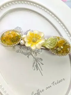 ✤✢ハンドメイド 花と葉パーツのバレッタドライフラワー入り6㌢