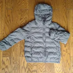 ユニクロ　ダウンジャケット140 グレー