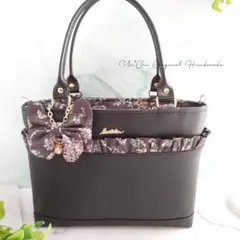 フェイクレザー×セリーヌ あおりポケット付きトートバッグ✩.*˚