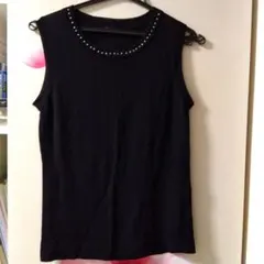 黒 ニット　ビジュー付きタンクトップ