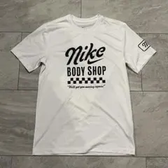 Nike ボディショップ Tシャツ　S ホワイトのサムネイル