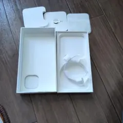 iPhone15　空箱