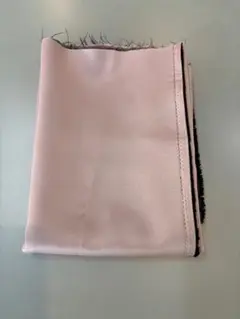 薄ピンクのカーテンハギレ生地