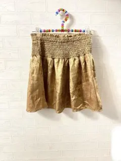 ゴールド フレアスカート シャーリングウエスト　ミニスカート　美品
