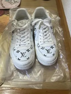 ルイヴィトンスニーカー
