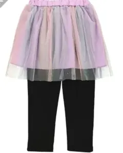 新品120 チュールスカートパンツ（一体レギンス付き）　虹色　裏起毛