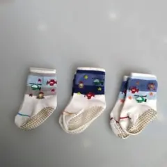 ベビー靴下 　乗り物柄 　3足セット　滑り止め付き　11-13サイズ