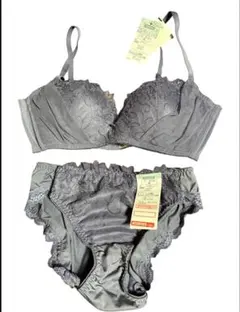 新品☆しまむら ブラジャーショーツセット M☆のサムネイル