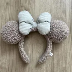 ディズニー カチューシャ ボア ベージュ もこもこ 冬のサムネイル