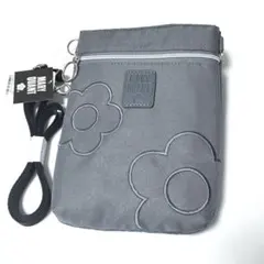 新品タグ付き　マリークワント　スマホショルダー　ミニショルダー　グレー　デイジー