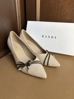美品！ RANDA ベージュ ポインテッドトゥパンプス