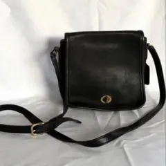 COACH オールドコーチ ショルダーバッグ ブラック H5U-9870 - メルカリ