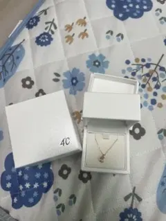 4C ネックレス