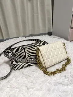 【2点セット】ゼブラ柄ショルダーバッグ ＆ キルティングチェーンバッグ