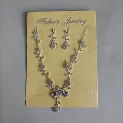 ブライダルアクセサリーセット　ネックレス　ピアス