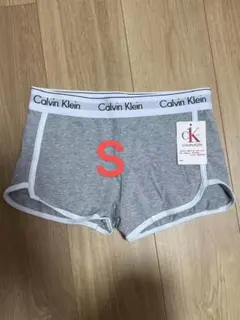 未着用　カルバンクライン　グレー　Sサイズ　ショートパンツ　軽着
