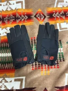 美品】PRADA SPORTS プラダスポーツ 手袋 黒 - メルカリ