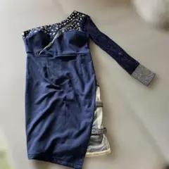 ネイビー ビジュー付き タイトドレス