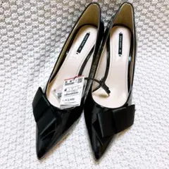 新品未使用　ZARA ポインテッドトゥ パンプス リボン ブラック 40 黒のサムネイル