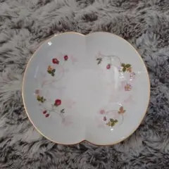 ウェッジウッド WEDGWOOD ワイルドストロベリー フラワーボウルのサムネイル