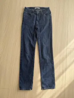 リーバイス　ストレートデニム　24