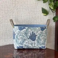 Item thumbnail for item f59e532f-4a64-445b-84a3-bb9eaa56e481