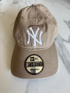 New Era 9THIRTY ベージュキャップ