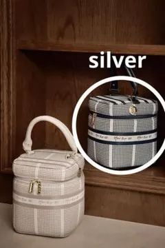 2026年最新】hlt jacquard vanity bag silverの人気アイテム - メルカリ