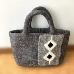 Item thumbnail for item 9f6131db-b7b9-4ff2-95a0-41940c41e522