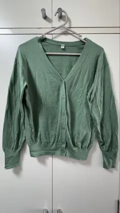 UNIQLO グリーン Vネック カーディガン Sサイズ
