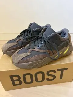 【美品・希少品】YEEZY BOOST 700 Mauve 27.0cm