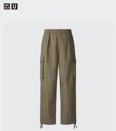 【使用1回のみ】ユニクロ　ワイドフィットパラシュートカーゴパンツ　オリーブ
