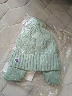 Champion ミントグリーン ニット帽 耳あて付き