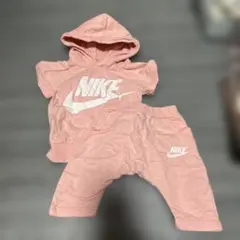 NIKE ピンク パーカーとパンツセット