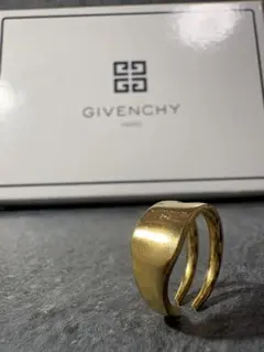Givenchyゴールドリング17号前後