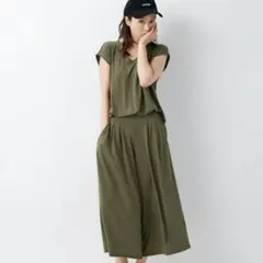 INGNI ベアVネックTOPSガウチョワンピ カーキ