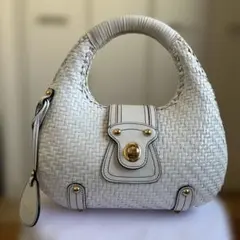 4°Cホワイトカゴバック