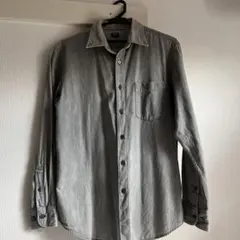 グレー ボタンアップシャツ 胸ポケット付き