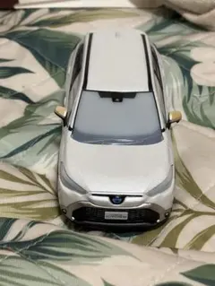 TOYOTA COROLLA CROSS 1/30 色見本ミニカー - メルカリ