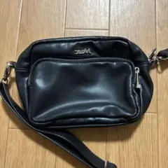 黒 ショルダーバッグ 合成皮革