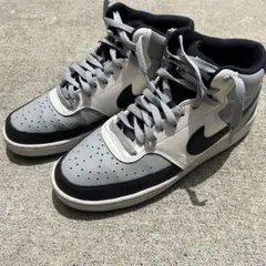 Nike ハイカットスニーカー グレー/ブラック