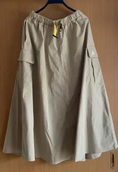 adidas ロングスカートベージュ XLサイドポケット付き