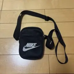 NIKE ショルダーバッグ ブラック ミニポーチ