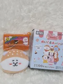BT21 RJぬいぐるみバッジ　カセットテープ型キーホルダー
