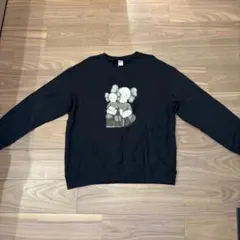 kaws トレーナー　スウェット