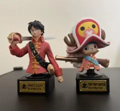 【ワンピース】キャラクターフィギュア　ルフィ　チョッパー　(おまけ付き)