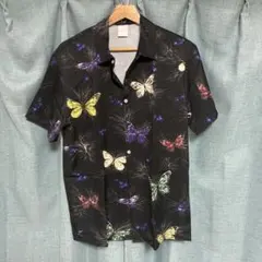 アロハシャツ　蝶　柄　黒のサムネイル